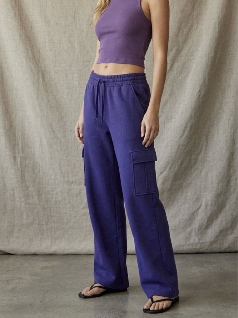 Athleta Forever Fleece Cargo sweatpants Size Small Petite